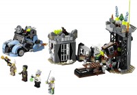 Photos - Construction Toy Lego The Crazy Scientist and His Monster 9466 