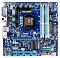 Photos - Motherboard Gigabyte GA-H67MA-UD2H 