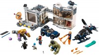 Photos - Construction Toy Lego Avengers Compound Battle 76131 