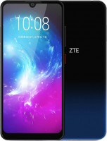 Photos - Mobile Phone ZTE Blade A7 32 GB / 2 GB