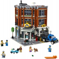 Photos - Construction Toy Lego Corner Garage 10264 