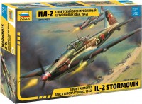 Photos - Model Building Kit Zvezda Soviet Armored Attack Aircraft Il-2 Stormovik (1:72) 