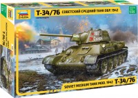 Photos - Model Building Kit Zvezda Soviet Medium Tank T-34/76 Mod. 1942 (1:35) 