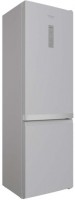 Photos - Fridge Hotpoint-Ariston HTS 5200 W white