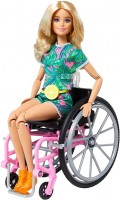 Doll Barbie Fashionistas GRB93 
