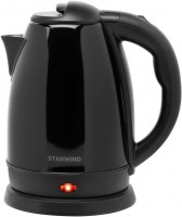 Photos - Electric Kettle StarWind SKS2050 1800 W 1.8 L  black