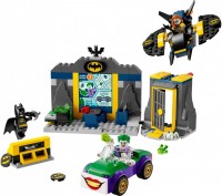 Photos - Construction Toy Lego The Batcave with Batman Batgirl and The Joker 76272 