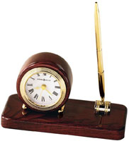 Radio / Table Clock Howard Miller Roland 